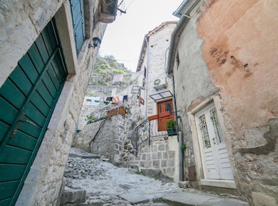 Cozy Stay in Kotors Old Town