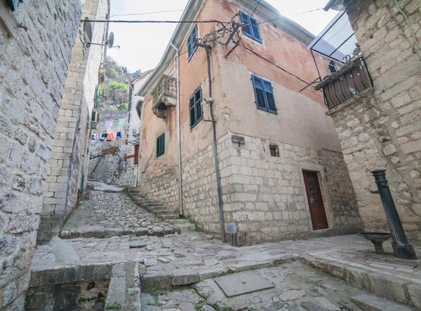 Cozy Stay In Kotors Old Town - Kotor