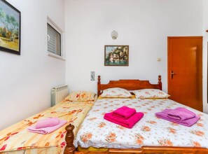 Apartment (One Bedroom Apartment)