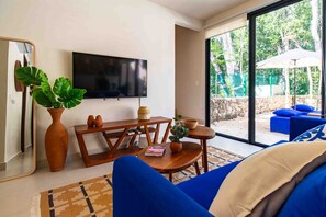 TV, ping pong - Relaxing resort home with private plunge pool, patio, & on-site gym (Tulum)