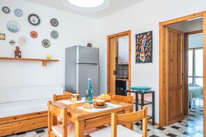 Loftsleilighet – standard, flere soverom, sjøvendt (Coral House 2) | Spiseområde