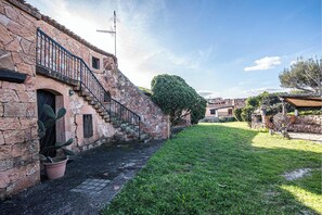 Property grounds - Villa Sa Soliana (Golfo Aranci)