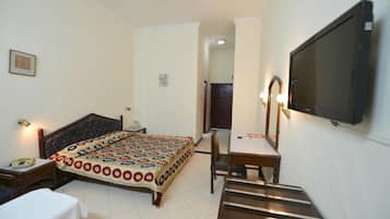 Standard Room, 1 Double Bed | Free WiFi