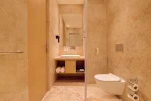 Shower, slippers, towels, soap - Keys Prima by Lemon Tree Kota Rajasthan (Kota)
