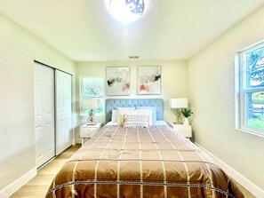 3 soverom, skrivebord og wi-fi