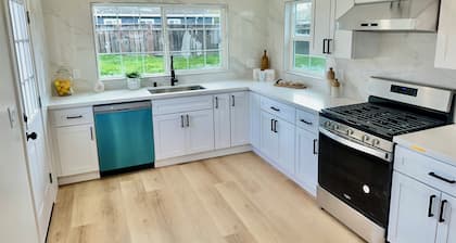 3-bedroom house in peaceful Campbell with WiFi