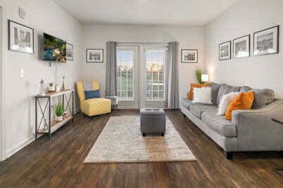 Beautiful Extended Stay - Pool & Gym