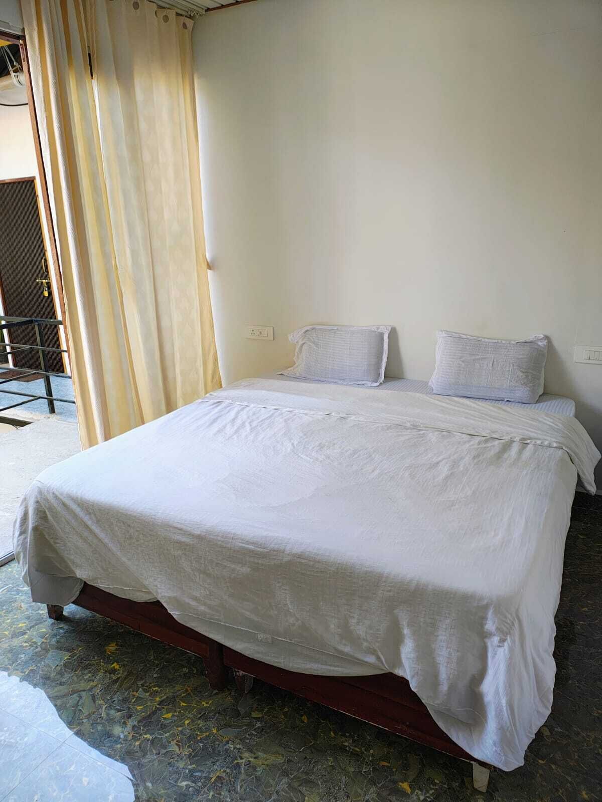 Standard Room | Free WiFi