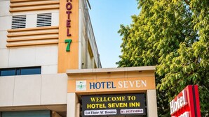 Front of property - Hotel Seven Inn (Ahmedabad)