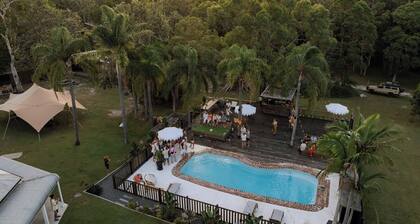 Surfaris RetreatA 14-Room Bespoke Escape on 15 Acres