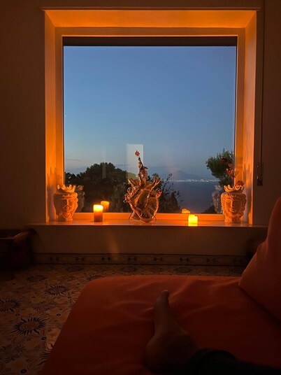 Heartbreaking sea view house in Capri - Italy