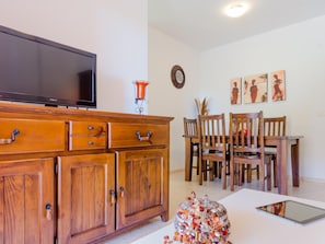 House, Smoking - Mascar n de Proa 205 (Sanlucar de Barrameda)