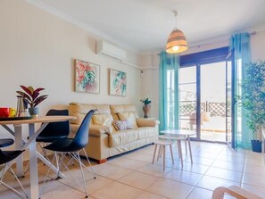 Casa, para fumadores | 2 habitaciones 