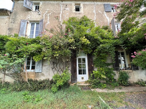 Large character house built in 1850