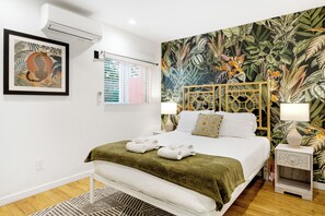 2 chambres, fer et planche à repasser, Wi-Fi gratuit, draps fournis