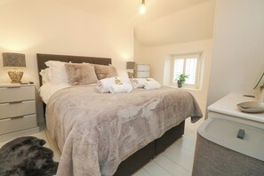 2 bedrooms, individually decorated, individually furnished, free WiFi - Bumblebee Cottage (Bodmin)