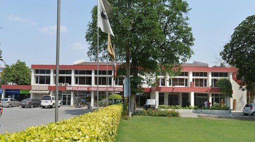 Skylark Tourist Resort Panipat
