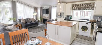 A and C Lodge-plot 21