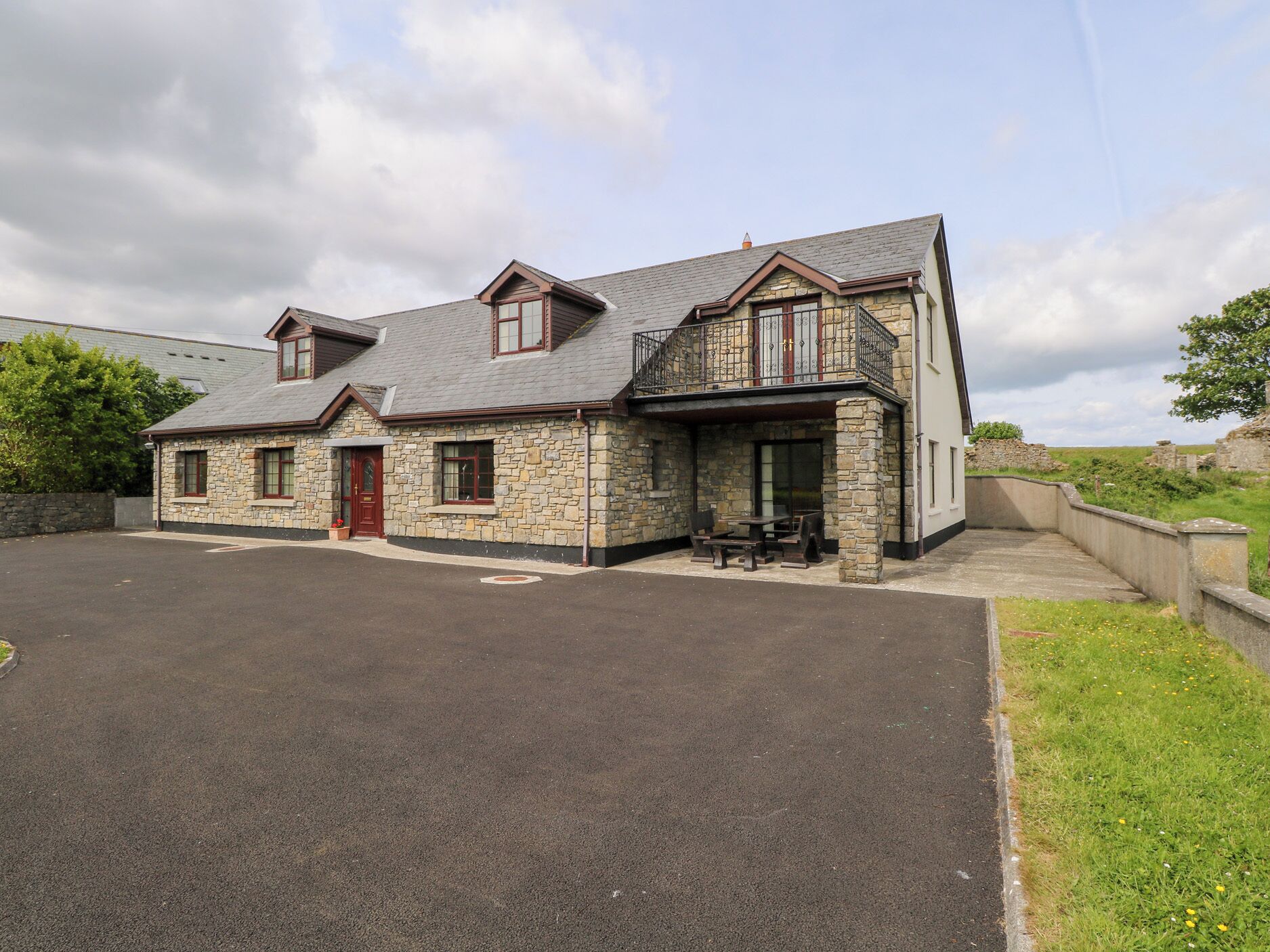 Cottage | Exterior