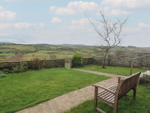 Property grounds - Priddbwll (Denbigh)