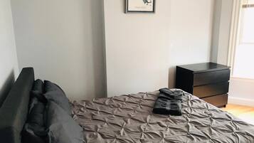 2 bedrooms, in-room safe, travel cot, WiFi