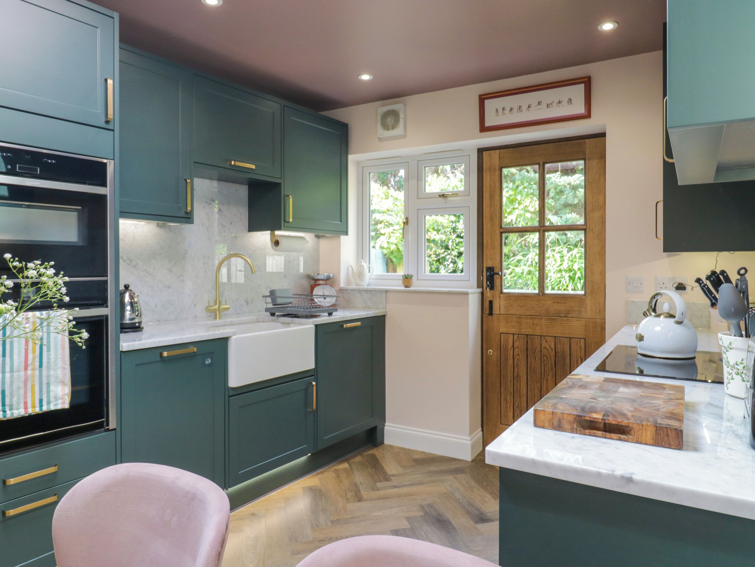 Fridge, dishwasher, electric kettle, toaster