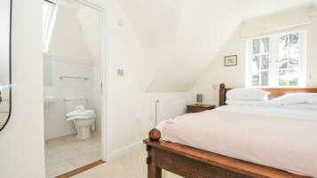 Cottage | 5 bedrooms, individually decorated, individually furnished, free WiFi