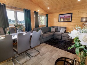 TV màn hình phẳng, đầu đĩa DVD