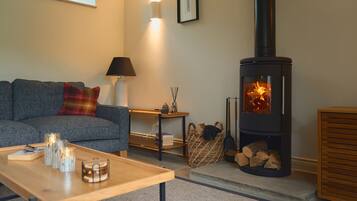 Cottage | Living area | Flat-screen TV