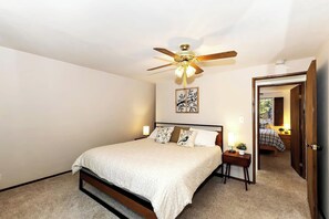 Hytte – signature, 2 soverom, peis, fjellutsikt | 2 soverom, individuelt dekorert og individuelt innredet