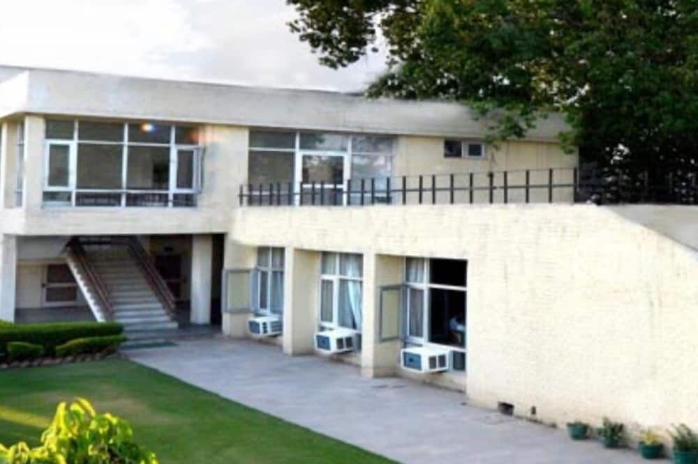 Bulbul Tourist Complex Jind