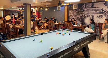 Saparis Station Hostel & Travel