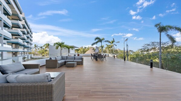 Outdoor dining - Exclusive Marina Condo Altamar Nuevo Vallarta (Nuevo Vallarta)