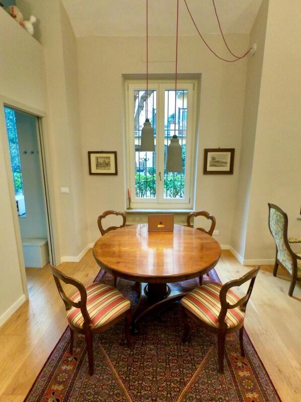 Dining room - Casa Meraviglia Torino (Turin)