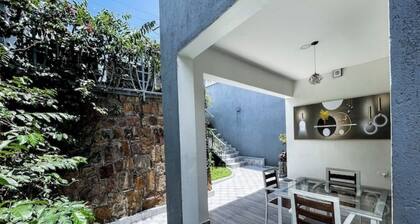 Modern 2 bedroom apartment with air conditioning