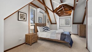 3 slaapkamers, een strijkplank/strijkijzer, internet, beddengoed