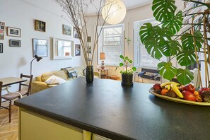 House | 2 bedrooms - Host Stay Brunswick Place Flat (Hove)