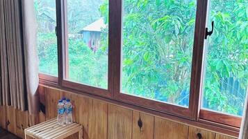 Triple Room, Garden View | Terrace/patio