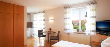 1 bedroom, free WiFi, bed sheets