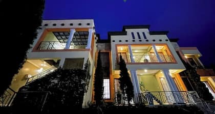 Sherehe Apartments, Unit 6