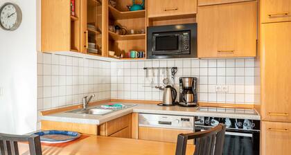 Appartement 'Ferienwohnung Tannenblick 3-2-3-3' avec vue sur la montagne, jardin partagé et Wi-Fi