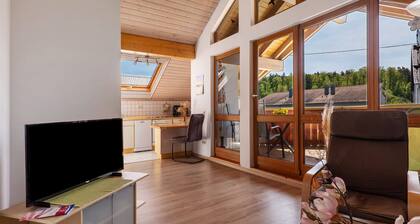Ferienwohnung 'Berglen-Domizil, 2 Sz' mit Bergblick, privater Terrasse und Wi-Fi