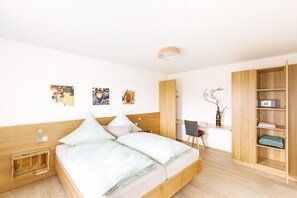 1 bedroom, iron/ironing board, free WiFi, bed sheets - Apartment 'Hofquartier' with Shared Garden, Balcony and Wi-Fi (Kappelrodeck)