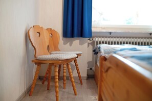 1 chambre, fer et planche à repasser, Wi-Fi gratuit, draps fournis