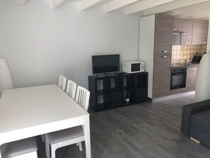 Interior - House with beach on foot (Saint-Georges-d'Oléron)