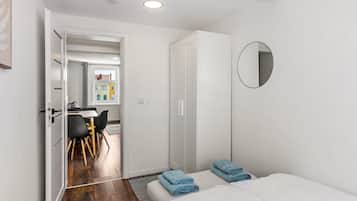 1 bedroom, free WiFi, bed sheets