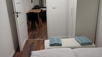 1 makuuhuone, ilmainen Wi-Fi, vuodevaatteet