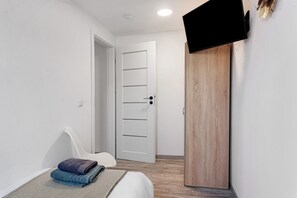 2 quartos, Wi-Fi de cortesia, roupa de cama