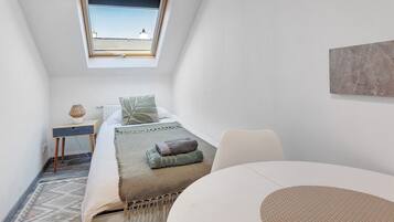 2 bedrooms, free WiFi, bed sheets