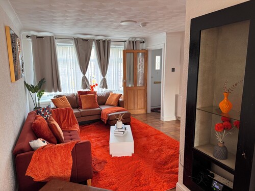 Chester House, 3 bedrooms ample living-space